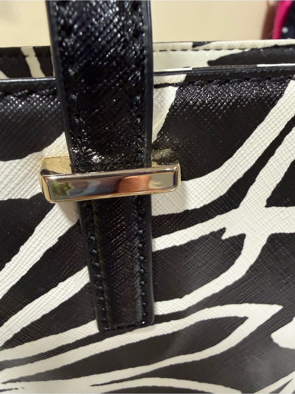 kate spade Aloha series Black & White Palm Leaf Tote with Yellow Charm - Picture 16 of 16